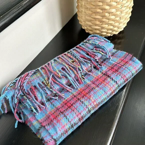 Cashmere Feel brand plaid acrylic Scarf like new wrap warm soft - Picture 4 of 4